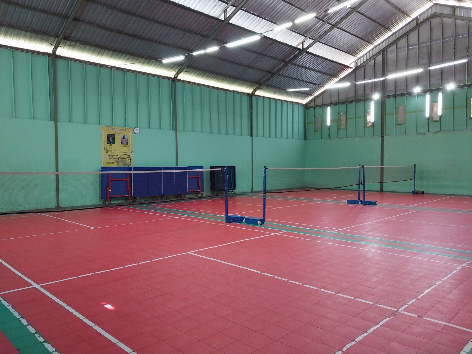 Badminton